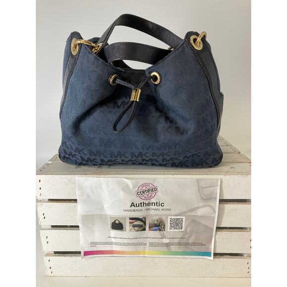 MICHAEL KORS LARGE NAVY CANVAS SIGNATURE PRINT SHOULDER BAG - Picture 1 of 16